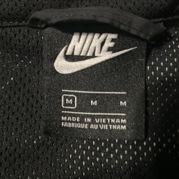 Nike Windbreaker - Picture 3 of 3